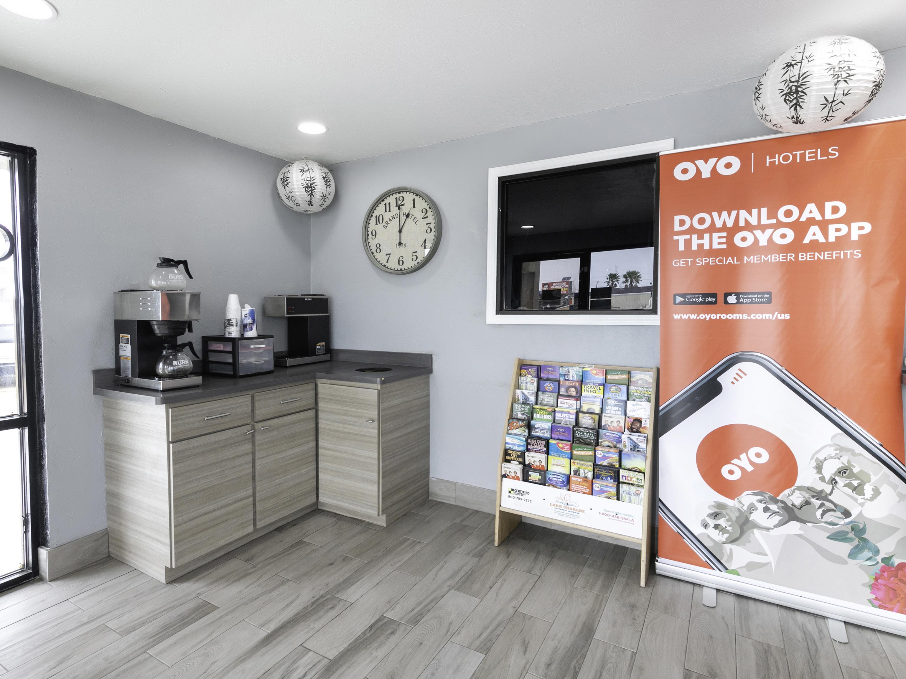 Oyo Hotel Lake Charles Hwy 10 ภายนอก รูปภาพ